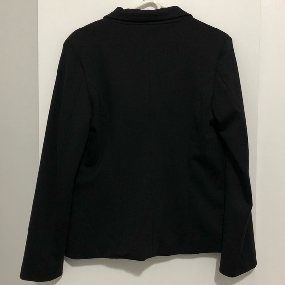 Simple Black Blazer - Picture 2 of 2
